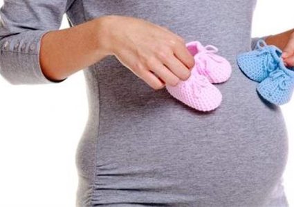 تحذير الى الحوامل.. المطهرات قد تعرض طفلك لمرض خطير