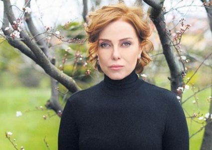 سجن زحل أولجاي بسبب إهانتها أردوغان