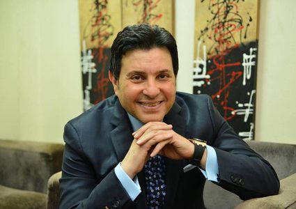 مصطفى كامل يخسر أمام هاني شاكر