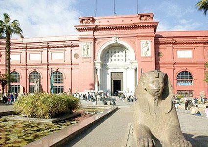 مذكرة مصرية لسائح عربي بعد ارتكابه فعل مخالف بأحد المتاحف
