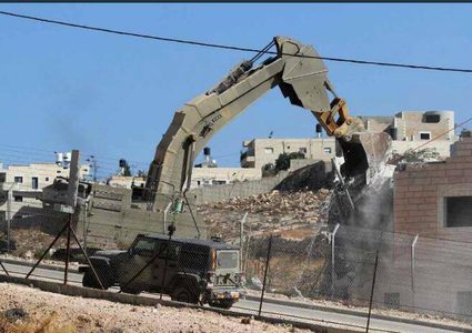 أكبر عملية هدم منذ عام 1967 تعيشها القدس المحتلة، حيث شرع الاحتلال بهدم 16 بناية لمواطنين فلسطينيين، بإزالة 100 شقة كمرحلة أولى لتشمل لاحقا 225 شقة في حي وادي الحمص بقرية صور باهر..