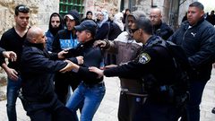 الاحتلال يعتقل 4 شبان من قلقيلية