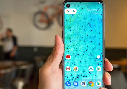 "موتورولا" تعود للمنافسة بهاتف متطور وزهيد الثمن