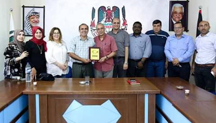 "المكتب الحركي المركزي" يزور ويكرم عدد من الزملاء الصحفيين في غزة