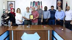 "المكتب الحركي المركزي" يزور ويكرم عدد من الزملاء الصحفيين في غزة