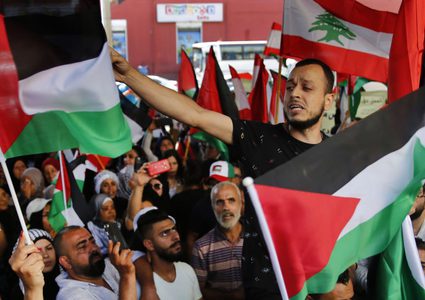 وزير لبناني أسبق يقدم حلا سريعا لقضية العمالة الفلسطينية في لبنان