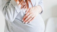ما هي أهمية أن تخضع المرأة لإختبار التهاب الكبد قبل الولادة ؟