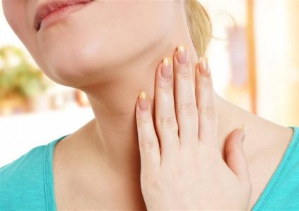 دراسة تحذر: إنتفاخ غدد الرقبة قد يكون مؤشر على الإصابة بالسرطان