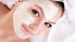 البثور قبل المناسبة المميزة؟ هكذا تتخلصين منها