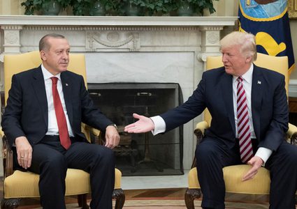 ترامب يعقد لقاءا مغلقا لمناقشة العقوبات على تركيا