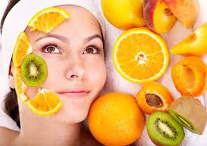 الماء للحصول على شفاه وردية