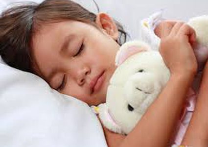 لماذا يتحدث البعض أثناء نومهم؟