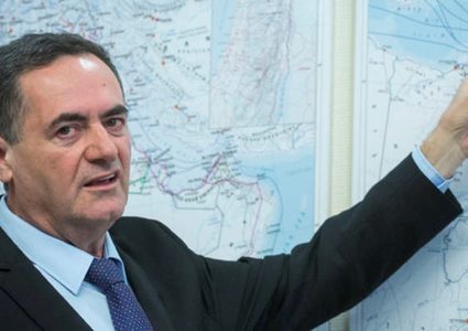 كاتس: يجب الاستمرار في زيادة الضغط على إيران وحلفائها