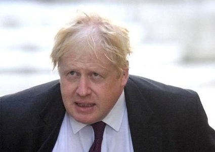 محتجون حاولوا عرقلة وصول جونسون إلى قصر "باكينغهام"