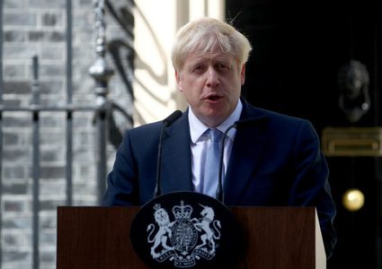 جونسون يفضل خروج بريطانيا من الاتحاد الأوروبي مع اتفاق