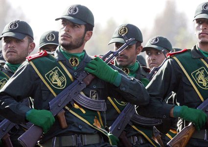 الحرس الثوري الإيراني يعلن مقتل أحد عناصره في اشتباك مسلح