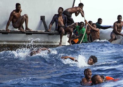 انقاذ 134 مهاجر غير شرعي قبالة السواحل الليبية