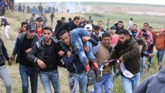 استشهاد شاب متأثراً بجروحه خلال مسيرات العودة في غزة