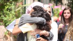 الطالبة الشافعي نالت المركز العاشر في الثانوية على فلسطين