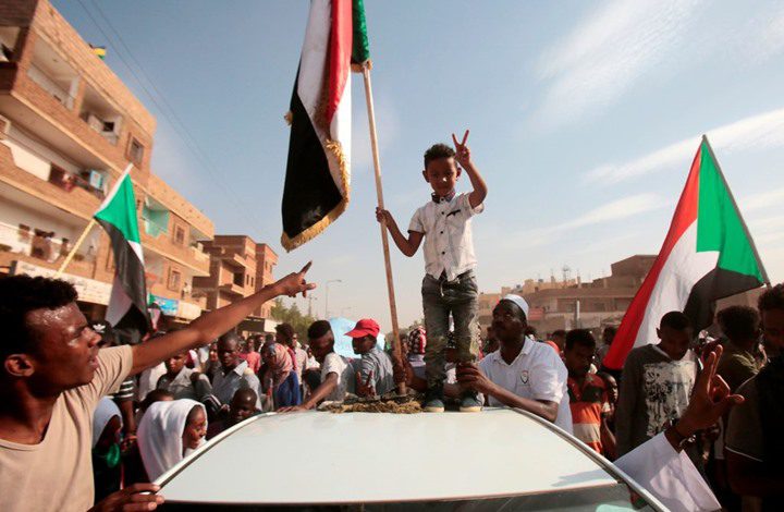 السودان.. مواكب جماهيرية للمطالبة بتجنب المحاصصة الحزبية