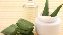 الصبار وجوز الهند لإزالة هذه العلامات