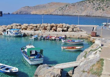 اليونان.. جزيرةمعزولة توفر حوافز مالية ومعيشية لا تصدق للعيش فيها