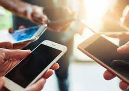 ما علاقة الهواتف الذكية بالبدانة؟