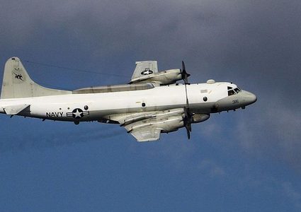 طائرات امريكية تنتهك المجال الجوي الفنزويلي وتراقب القرم