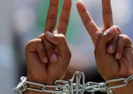 هيئة الأسرى: إدارة "إيشل" تواصل عزل الأسير إياد بزيع بظروف صعبة