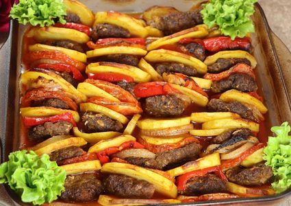 صينية الكفتة بالبطاطس