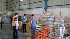 رام الله: التنمية الاجتماعية توزع طروداً غذائية للأسر المحتاجة