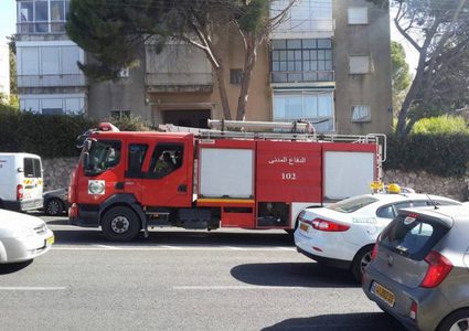 إخلاء عمارة سكنية في رام الله