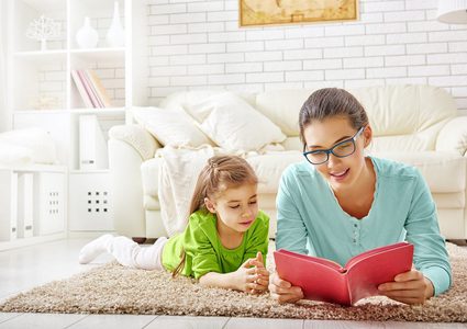 كيف تربطين طفلك بأهل زوجك؟