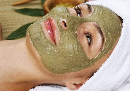 خلطة الطين الأخضر للبشرة