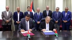 توقيع مذكرات للتبادل التجاري وتعزيز التعاون الاقتصادي مع الأردن