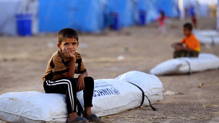 الكشف عن اختلاس 10 ملايين دولار من "أموال النازحين" في العراق