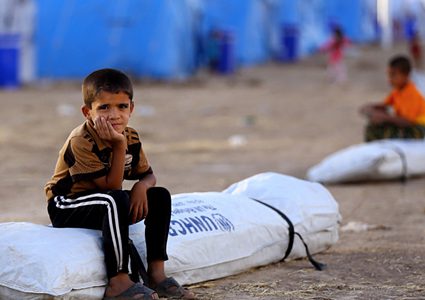 الكشف عن اختلاس 10 ملايين دولار من "أموال النازحين" في العراق