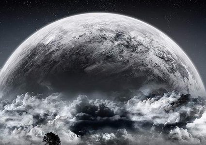 قمر أسود في نهاية تموز .. ماذا يحمل؟