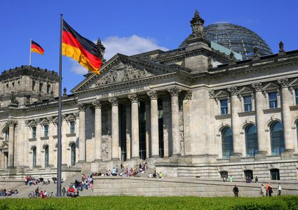 ألمانيا علن موقفها من تأمين الملاحة في مضيق هرمز