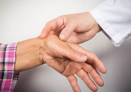 تحذير.. أمراض التهابات المفاصل والسرطان يتضاعفان خلال 10 أعوام