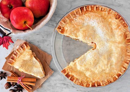 كعكة التفاح والبابونج