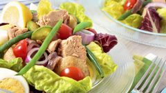 سلطة التّونا الصحية