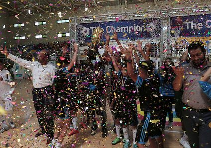 أطفال يشاركون في الحفل الختامي للمخيمات الصيفية شمال غزة