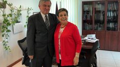 عشراوي تلتقي بسفير الجبل الأسود وتطلعه على آخر التطورات السياسية