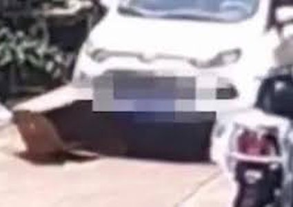 شاهد.. طفلة تنجو بإعجوبة من حادث دهس