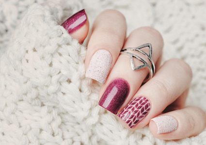 حماية أظافرك من أشعة الشمس .. ما الفائدة؟