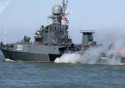 مناورات روسية تمتد من البحر المتوسط إلى بحر البلطيق