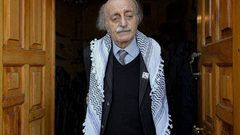 جنبلاط: الرئيس عباس وحده يملك التوقيع باسم فلسطين