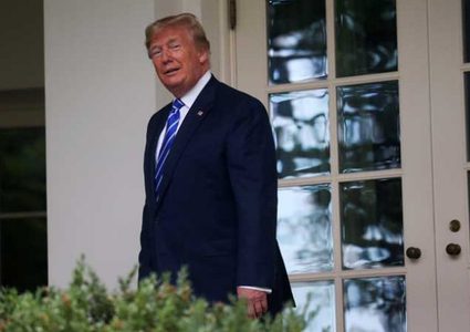 غالبية ديمقراطيي مجلس النواب يؤيدون تحقيقا لعزل ترامب