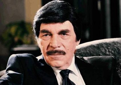 ما هي حقيقة وفاة الفنان ياسر العظمة في حادث سير في دمشق ؟